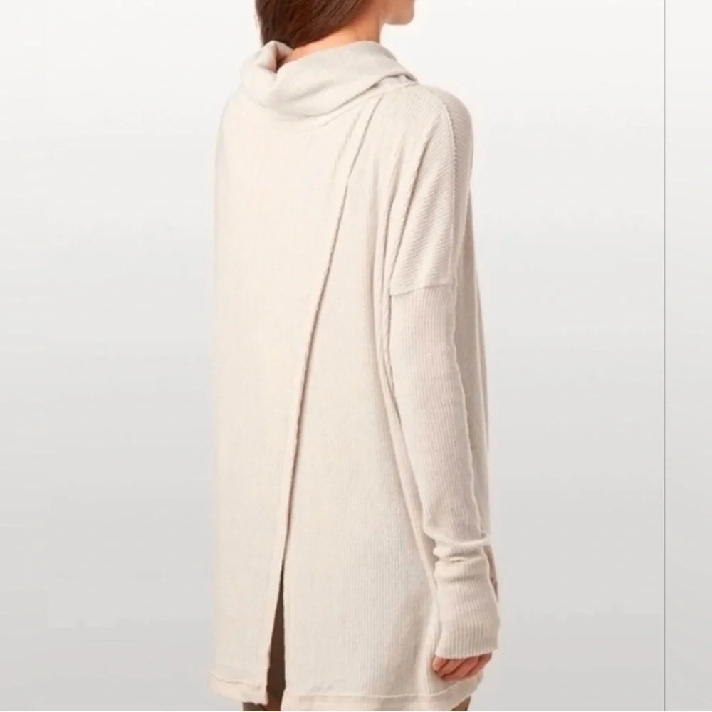 Free People New with Tags cowl neck tunic 🤍💛 - Picture 3 of 5